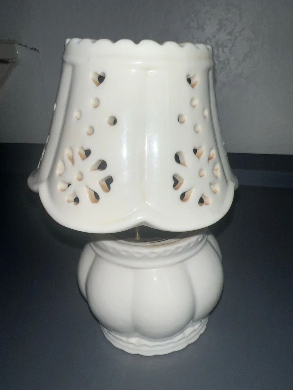 White Ceramic candle Lamp  - Unbranded
